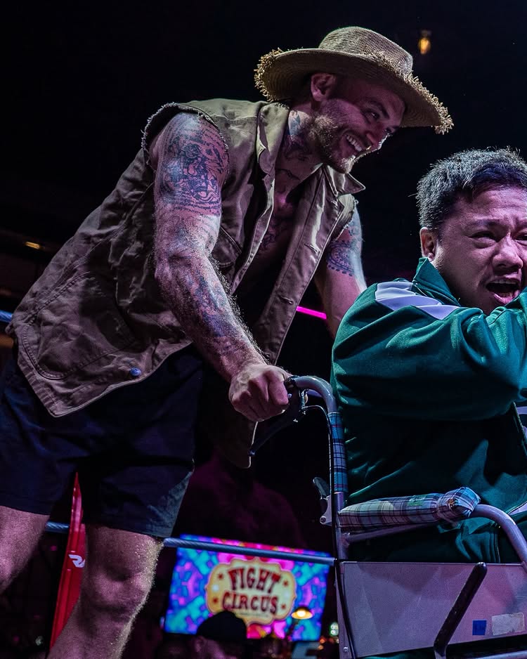 Siamese Twins Commentary Boxing & Volunteers Boxing brought to you by @fightcircus x @kandy_thailand