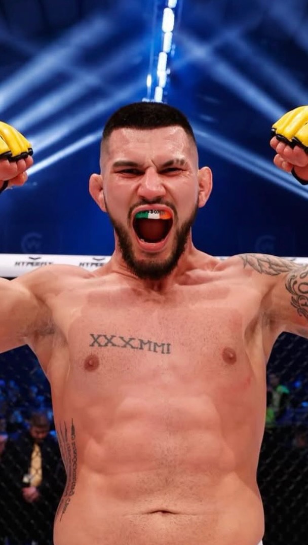 @cagewarriors 206 & 207 go down this Friday & Saturday as @andreeasbinder_mma , @alexanderosullivan , @solkingsimonmma , @gerharrismma , @composedmma , @thehoun