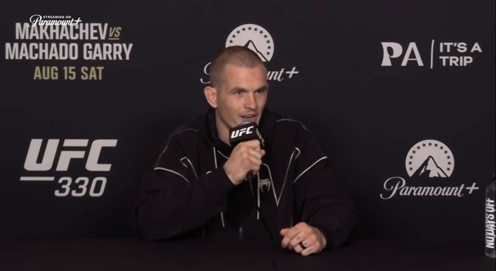 @iangarry on returning to Ireland as the @ufc Welterweight World Champion 👊👑🇮🇪