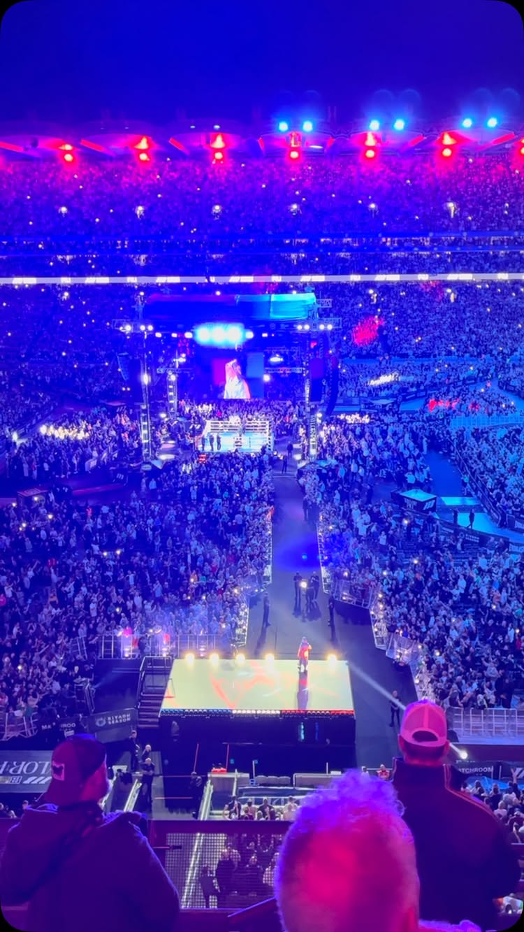 The Croke park crowd drowns out Flora Pili’s walk out