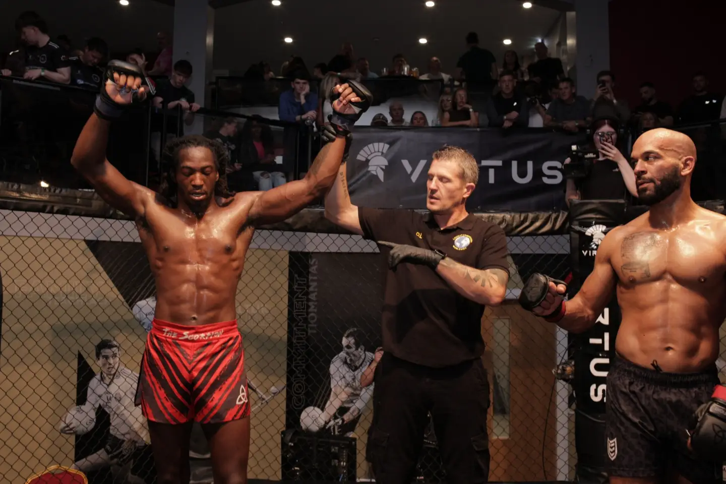 Jede Paulo defeats Cesar Correira by Unanimous Decision (29-28, 30-27, 30-27)
