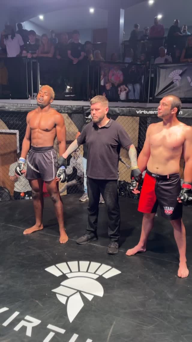 @destiny.ezeobi ( @sandaninja ) wins the @virtusmma Light Heavyweight Title via R1 KO 👑