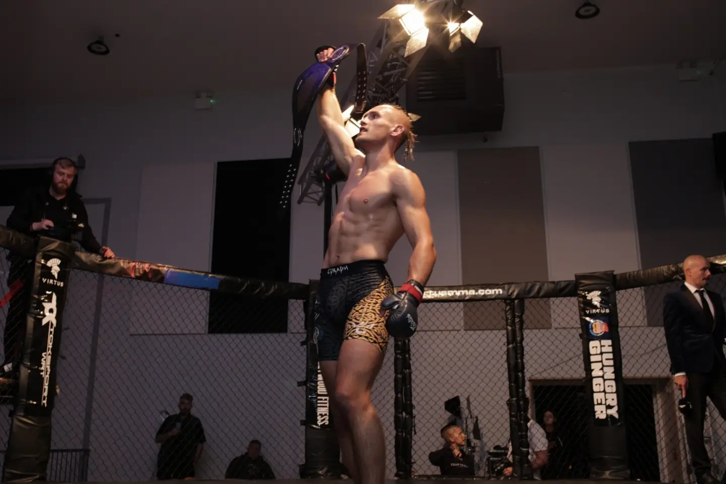 Taylor Heffernam defeats Sean McDermott by Unanimous Decision (30-27, 29-28, 29-28)