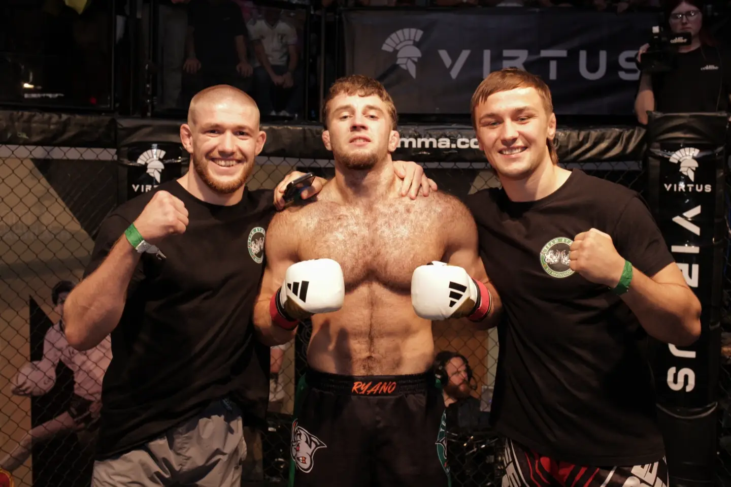 Oisin Heagney defeats Jean Luc Pittaway by kesa getame choke at 1:29 of round number one