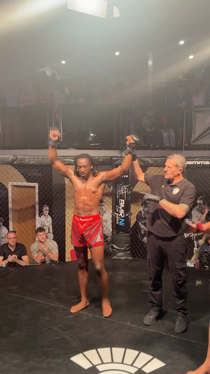 @jedepaulo ( @sandaninja ) gets the UD win at @virtusmma 6 👊