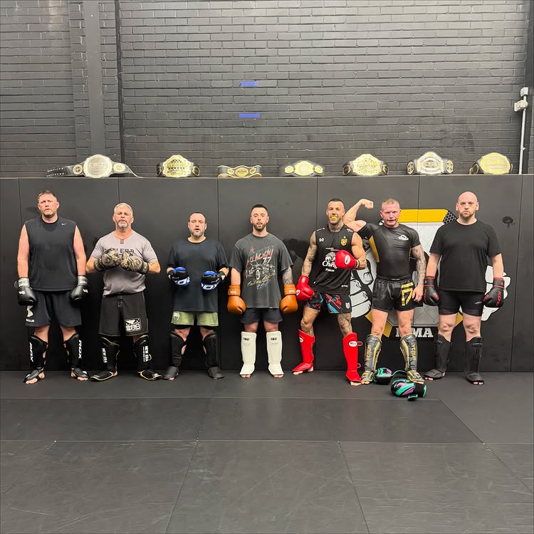 Early morning crew 🥊☀️☕️