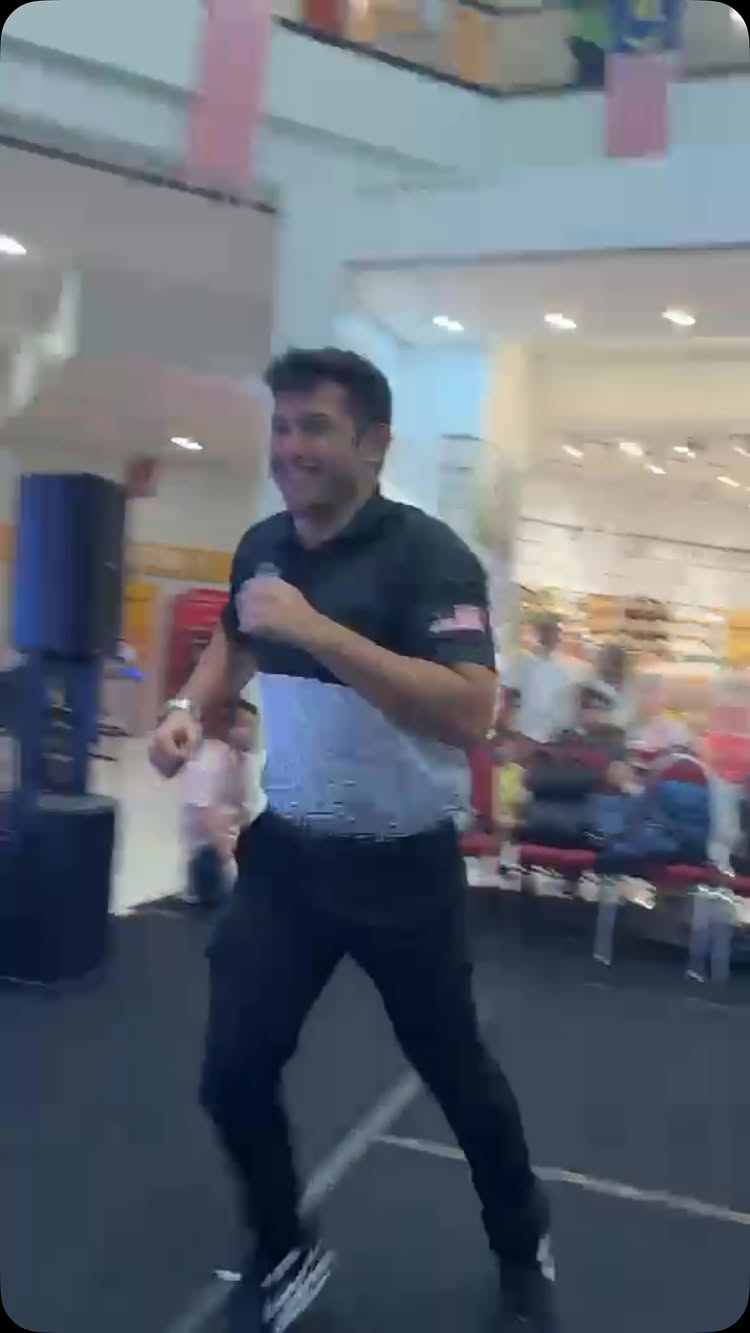 Sometimes u just cant help yourself but to enjoy the great matches thats happening infront of you .