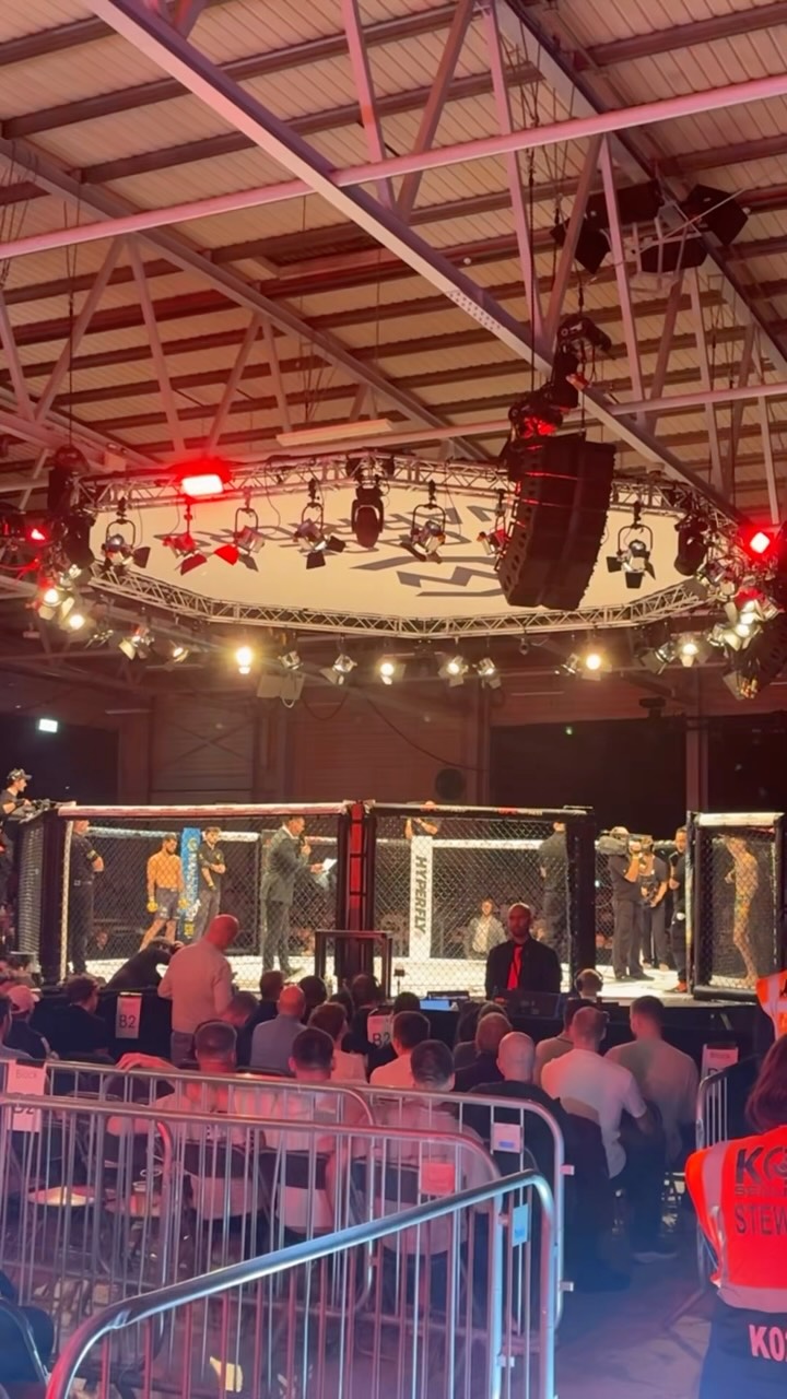 @maximuslally ( @sbgcharlestown ) is in action now at @cagewarriors 210 Dublin 🦍