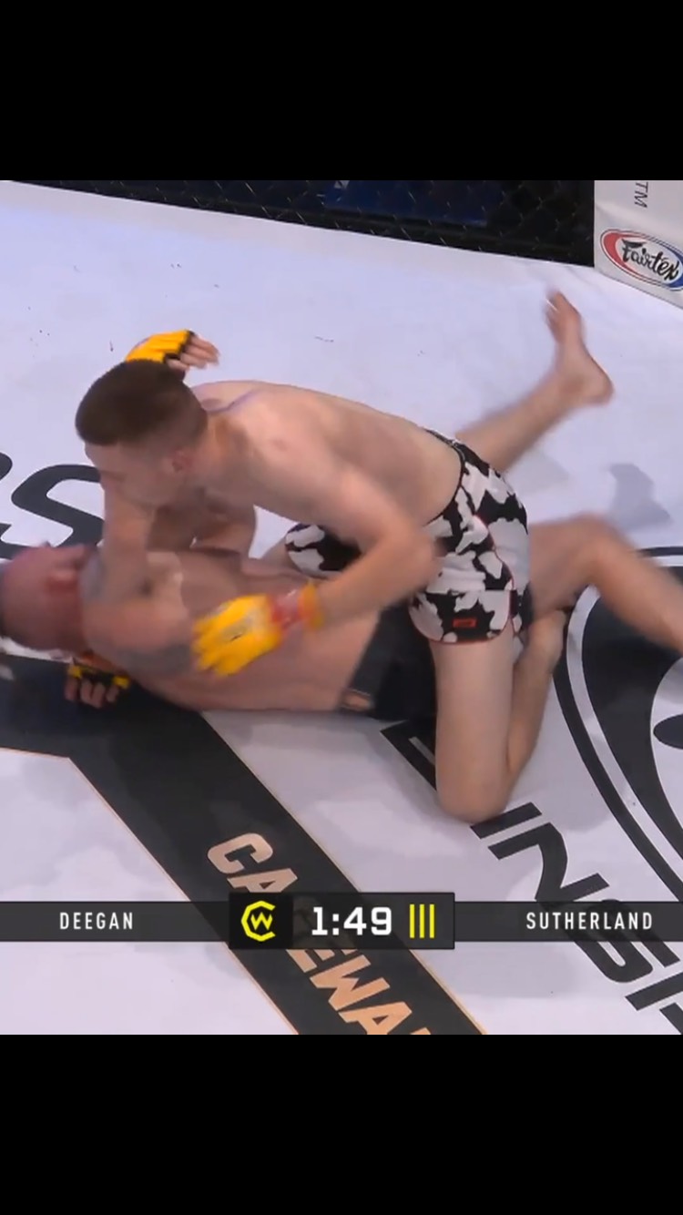 Ronan Deegan remains undefeated after a late submission win 😮‍💨