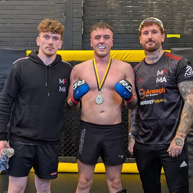 Martin mc Fadden @mfmakeady gets the first round ko